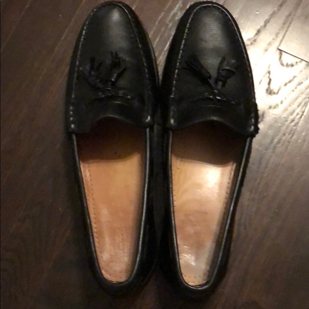 Men’s black tassel loafers